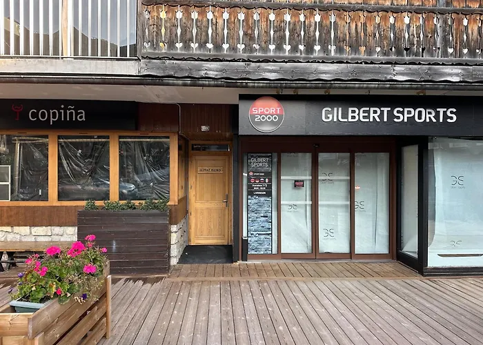 Les Loups Blancs דירה