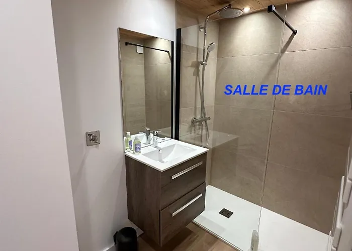 Les Loups Blancs 아파트